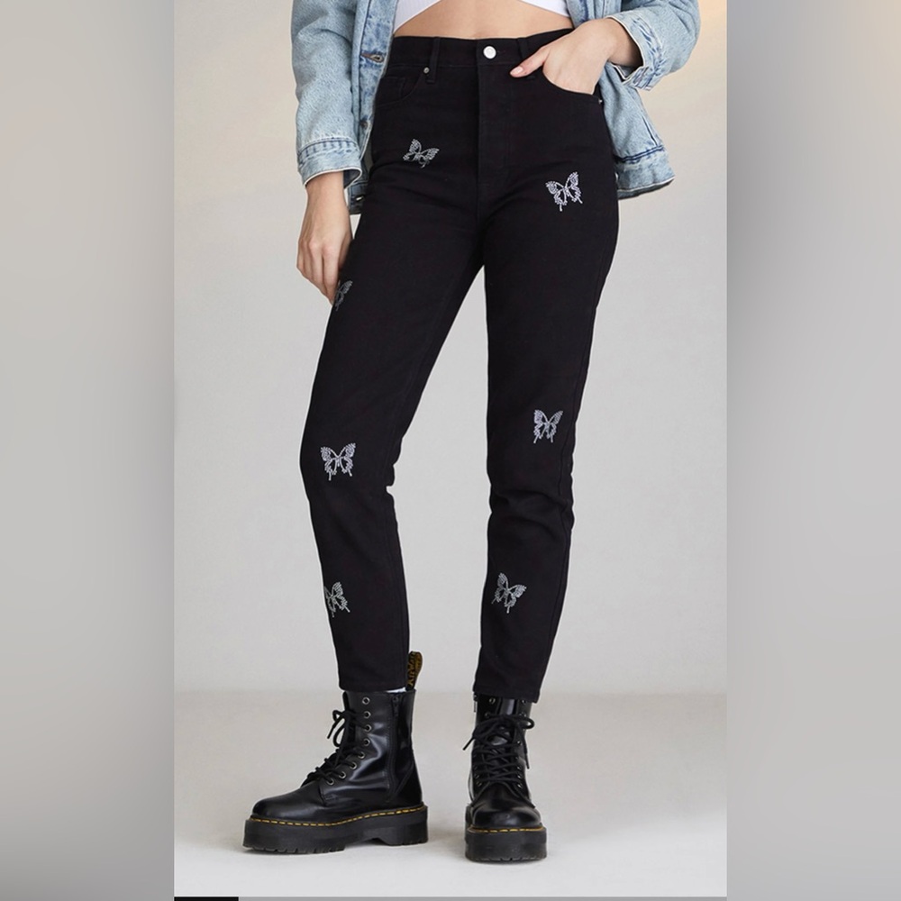 PacSun jeans size 25 Ultra High Waisted‎ Black Jean w/ rhinestone butterflies 🖤